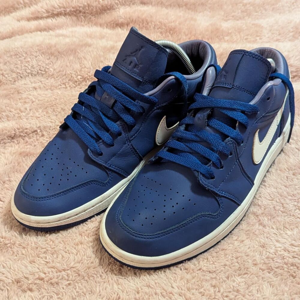 Air Jordan 1 Low SE "Deep Royal Blue" Women's Size 10 / Men's Size 8.5